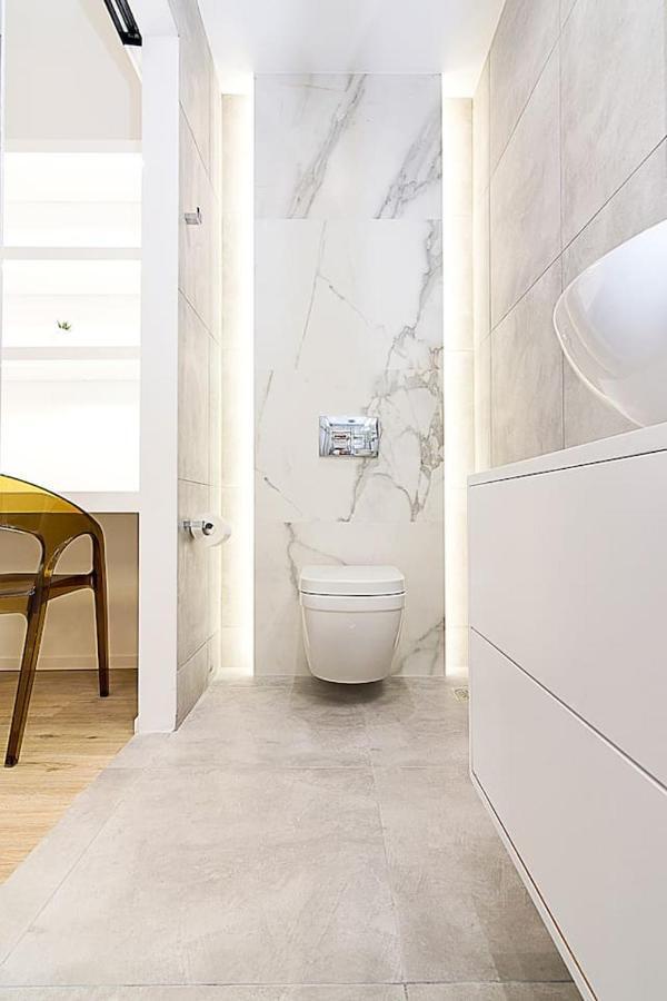 شقة أثينا  في Brand New Flat For 4 Ppl Next To Syntagma Sq. المظهر الخارجي الصورة